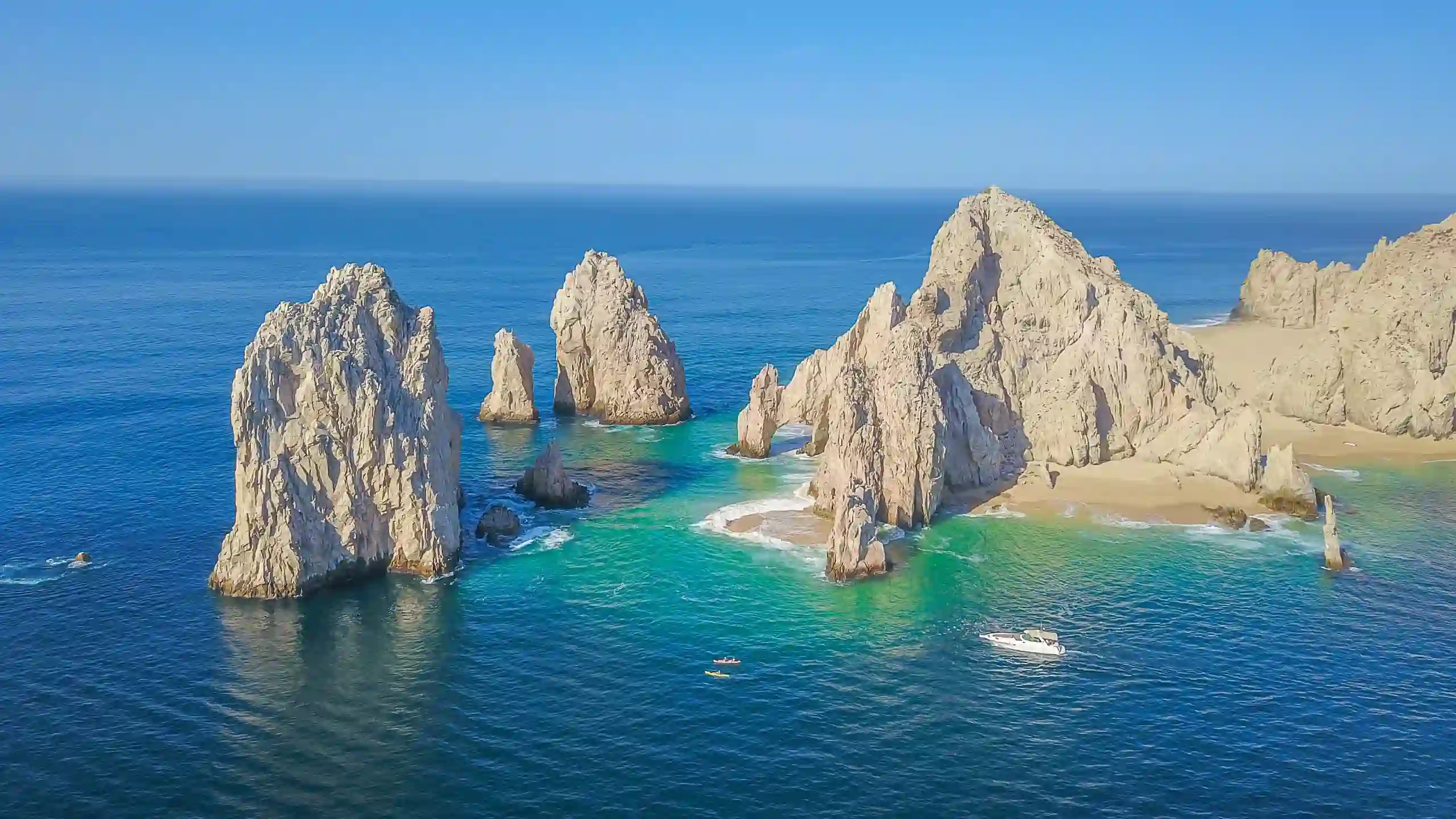 Los Cabos Mexico Airport Transportation - Beautiful Cabo coastline in Baja California Sur